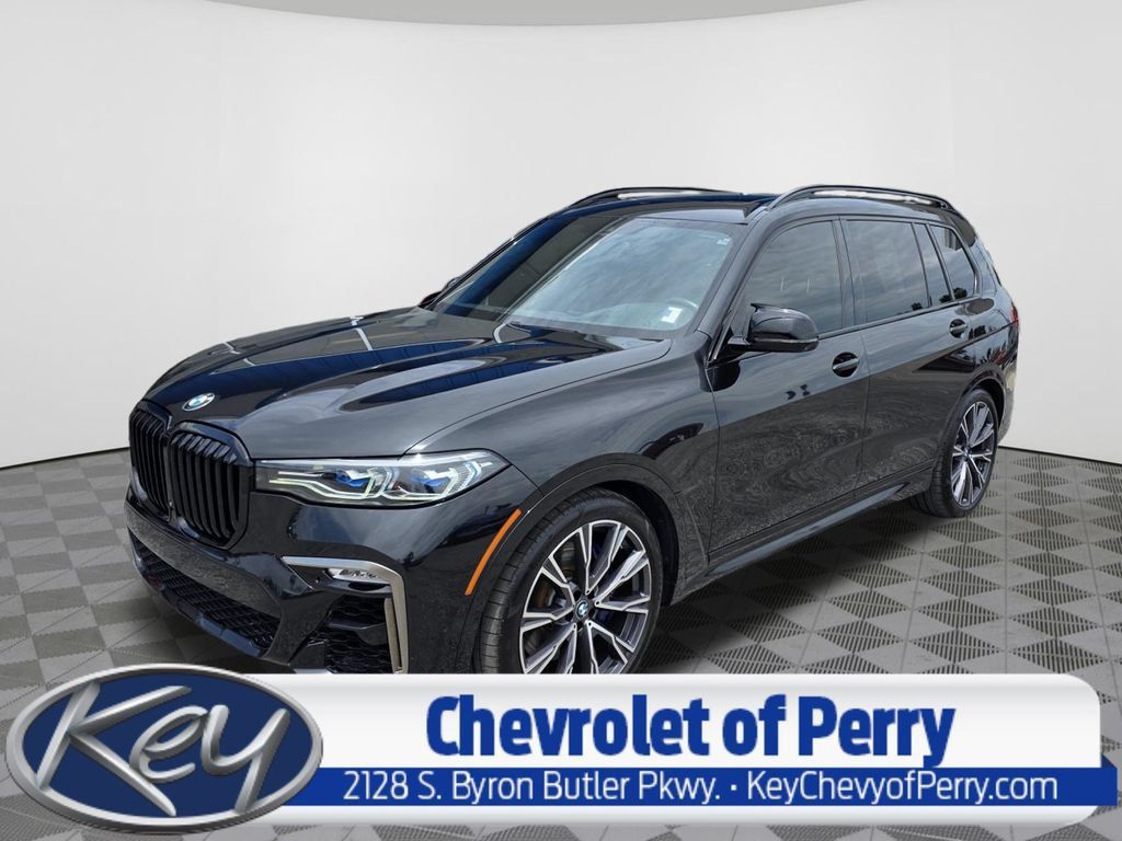 Used 2021 BMW X7 M50i w/ Dynamic Handling Package AWD/4WD image 1
