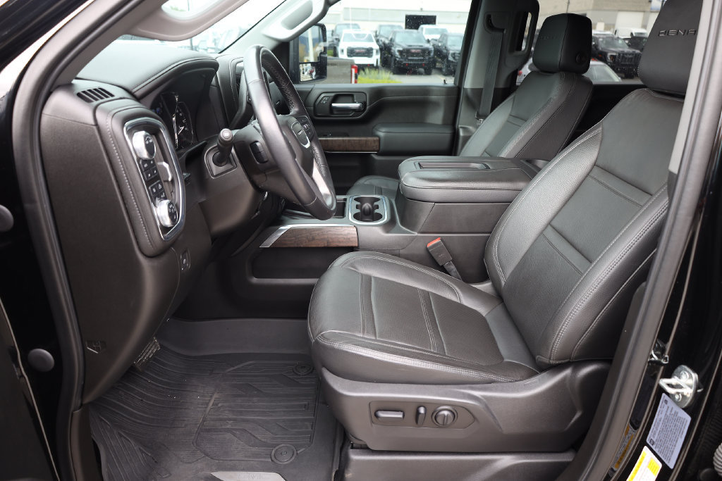 Used 2021 GMC Sierra 3500 Denali w/ Denali Ultimate Package AWD/4WD image 11