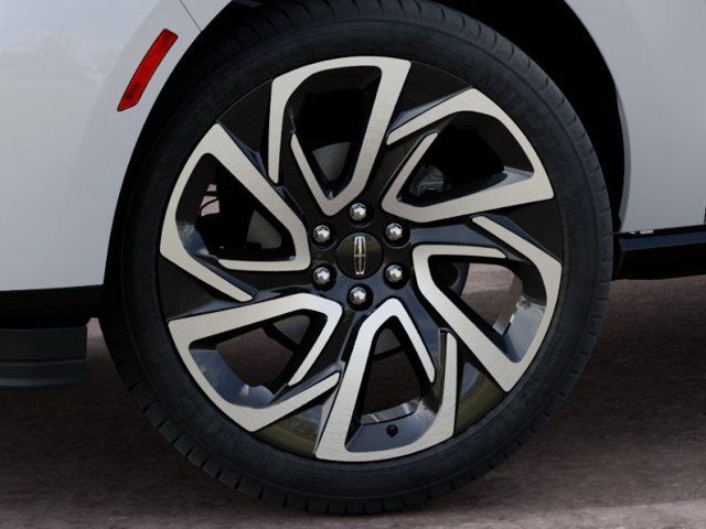 New 2027 Lincoln Navigator Reserve AWD/4WD image 19