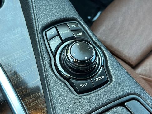 Used 2012 BMW 650i Convertible image 31