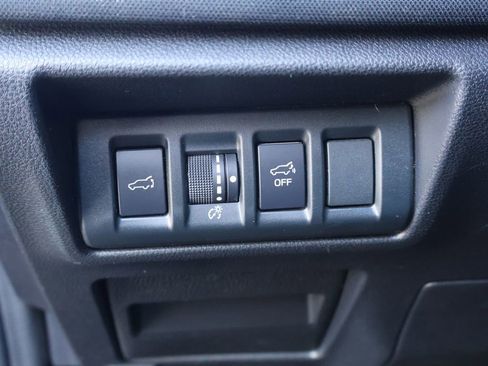 Used 2021 Subaru Outback Premium image 18