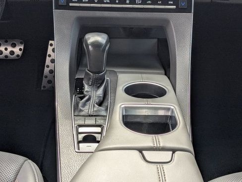 Used 2020 Toyota Avalon Touring FWD image 16