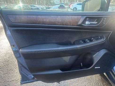 Used 2017 Subaru Outback 2.5i Limited image 27