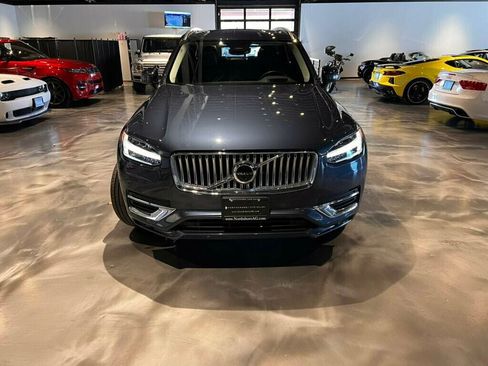 Used 2023 Volvo XC90 B5 Plus w/ Protection Package Premier image 9
