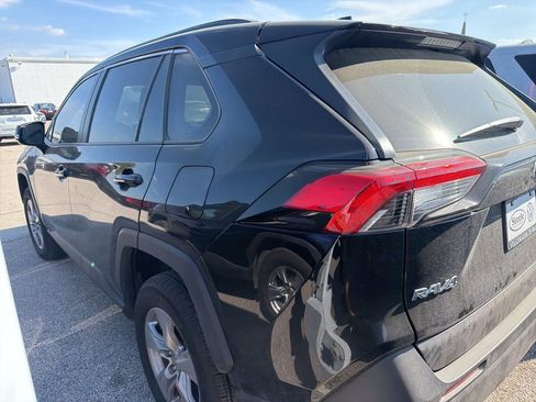 Used 2025 Toyota RAV4 XLE image 7