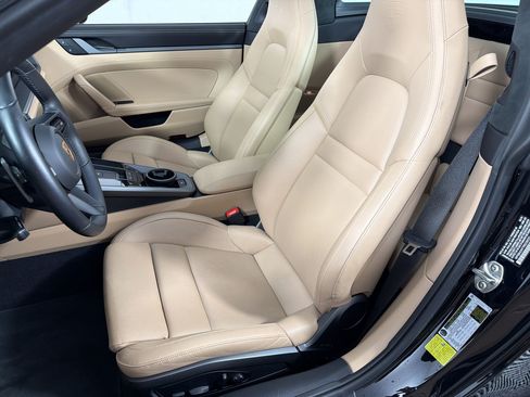 Certified 2024 Porsche 911 Targa 4 w/ Sport Package AWD/4WD image 5