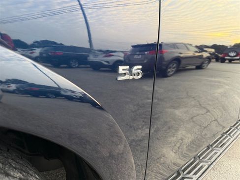 Used 2019 INFINITI QX80 Luxe w/ Proassist Package image 11