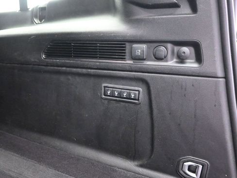 Used 2024 Jeep Wagoneer L Series II image 24