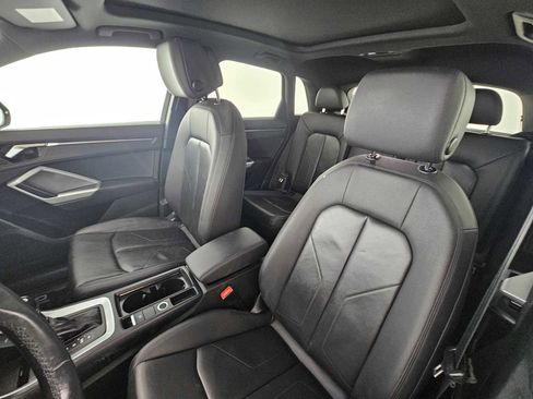 Used 2021 Audi Q3 2.0T Premium w/ Convenience Package AWD/4WD image 21