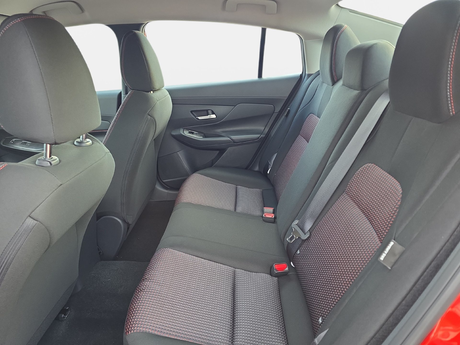 New 2027 Nissan Sentra SR w/ Floor Mat Package FWD image 13