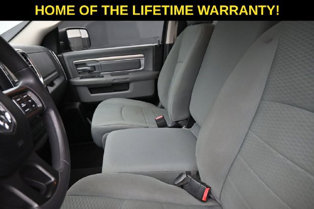 Used 2018 RAM 1500 Classic SLT AWD/4WD image 27