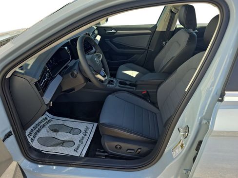 New 2026 Volkswagen Jetta SE image 9