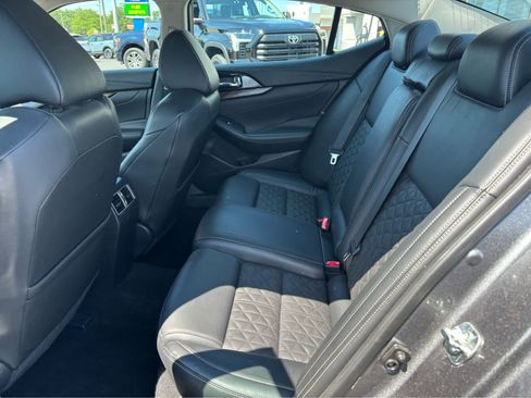 Used 2017 Nissan Maxima Platinum FWD image 6