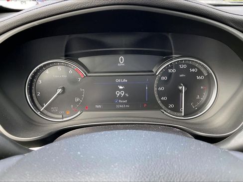 Used 2023 Cadillac XT4 Premium Luxury w/ Enhanced Visibility Package image 19