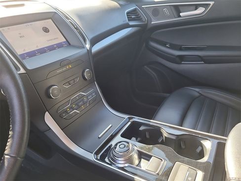Used 2020 Ford Edge SEL w/ Convenience Package image 20