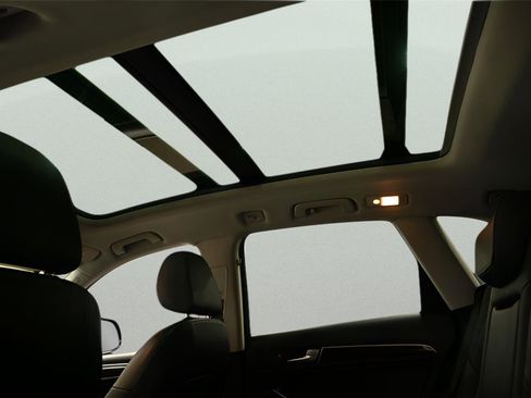 Used 2017 Audi Q5 2.0T Premium Plus w/ Technology Package AWD/4WD image 33