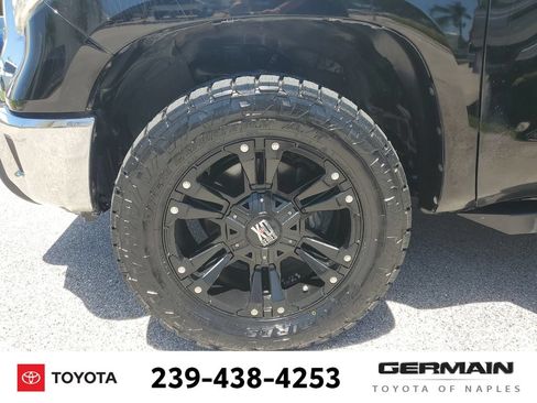 Used 2017 Toyota Tundra SR5 w/ SR5 Upgrade Package AWD/4WD image 13