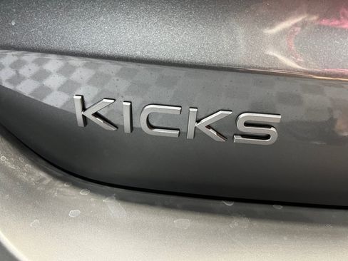 New 2026 Nissan Kicks SR w/ SR Premium Package AWD/4WD image 24