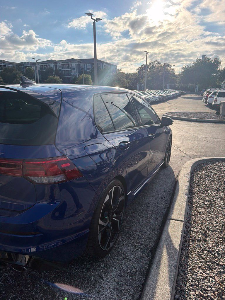 Used 2023 Volkswagen Golf R AWD/4WD image 7