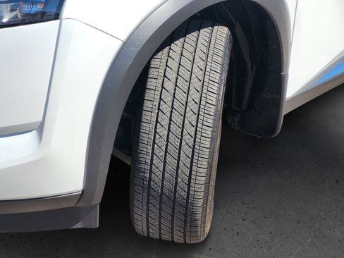 Used 2025 Nissan Pathfinder Platinum w/ Cargo Package image 11