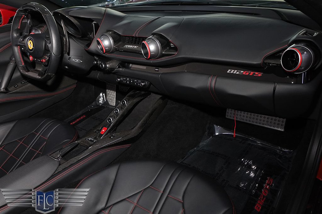 Used 2021 Ferrari 812 GTS RWD image 22