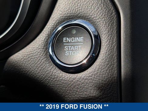 Used 2019 Ford Fusion SE w/ Equipment Group 151A image 29