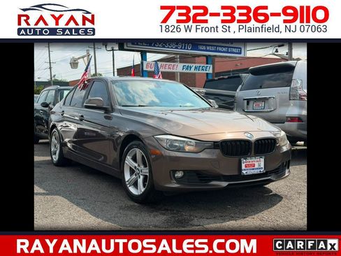 Used 2013 BMW 328i xDrive Sedan AWD/4WD image 1