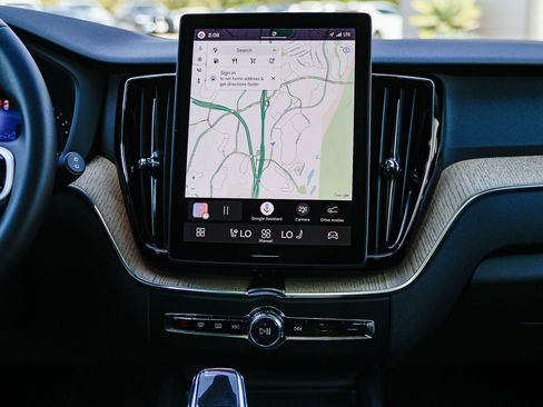 Certified 2026 Volvo XC60 B5 Plus w/ Climate Package PRO image 15