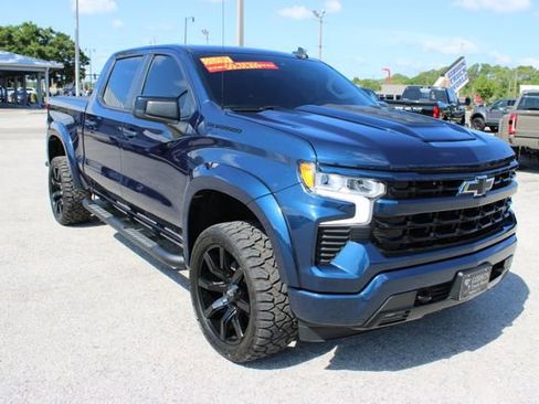 Used 2023 Chevrolet Silverado 1500 RST RWD image 15