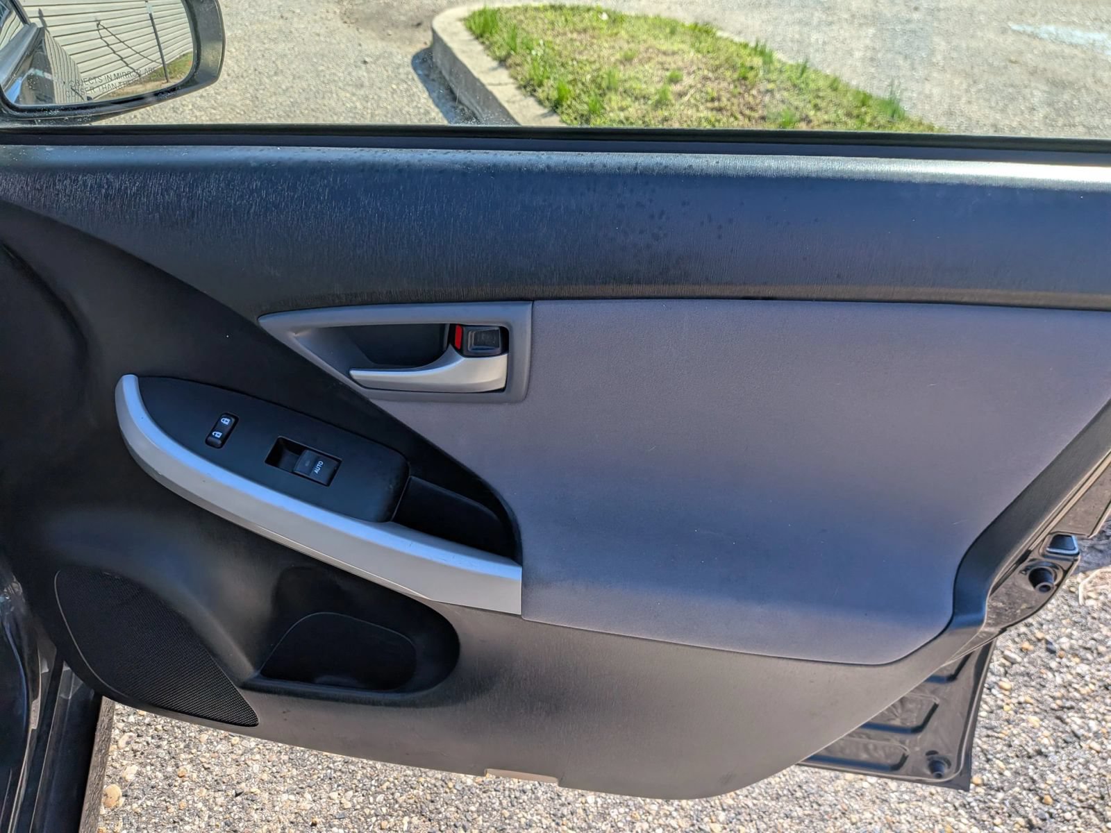 Used 2014 Toyota Prius Two FWD image 35