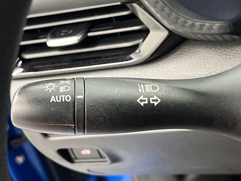 Used 2025 Nissan Sentra SV FWD image 38