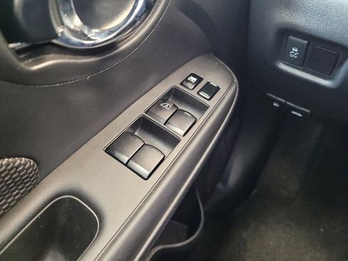 Used 2019 Nissan Versa SV w/ SV Special Edition Package FWD image 27