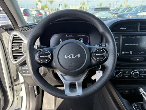 Used 2024 Kia Soul LX w/ Option Group 015 image 16