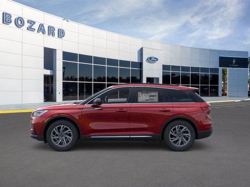 New 2026 Lincoln Corsair Premiere image 3