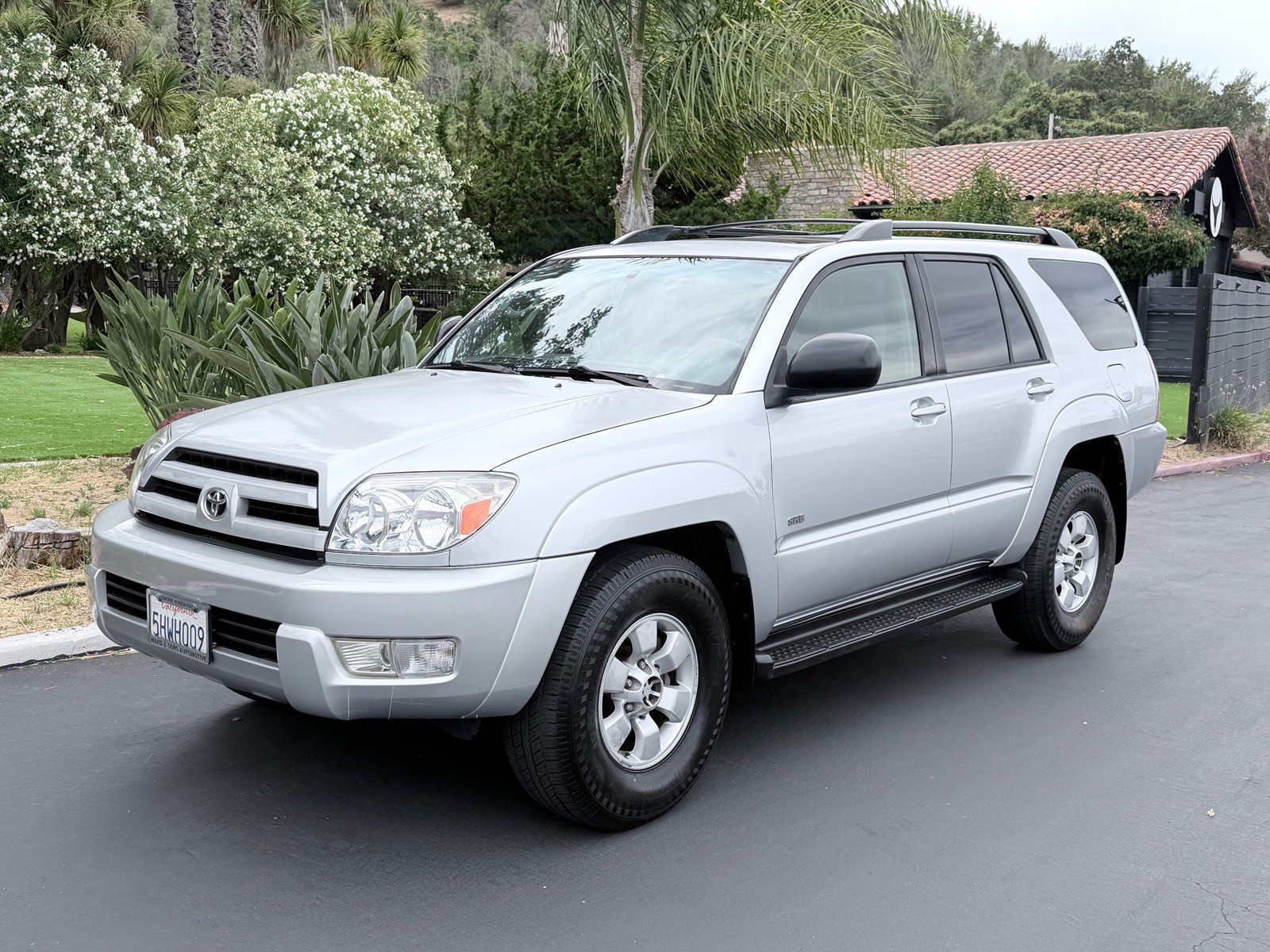 Used 2004 Toyota 4Runner SR5 RWD image 1