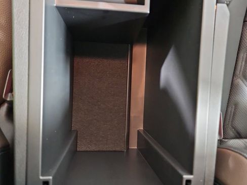 New 2026 Nissan Pathfinder Platinum image 26