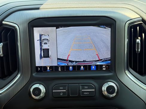 Used 2022 GMC Sierra 3500 Denali w/ Denali Ultimate Package AWD/4WD image 28