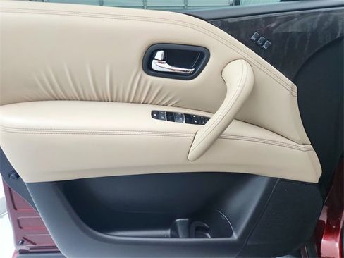 Used 2024 Nissan Armada Platinum w/ Captain's Chairs Package image 34