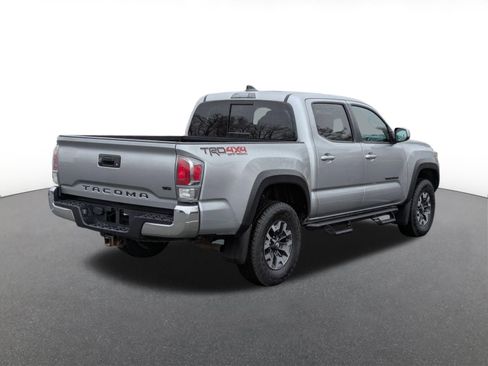 Used 2023 Toyota Tacoma TRD Off-Road AWD/4WD image 3