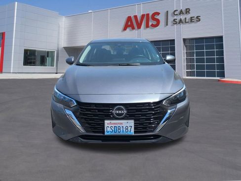 Used 2025 Nissan Sentra SV FWD image 2