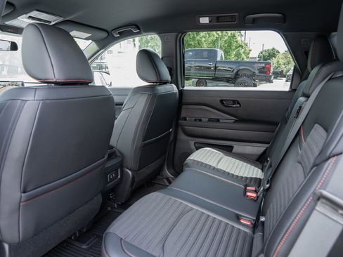 New 2026 Nissan Pathfinder Rock Creek AWD/4WD image 23