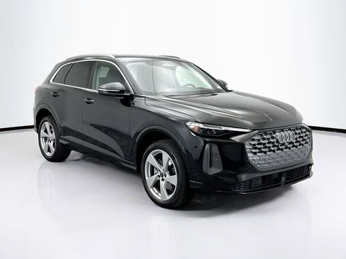 Used 2025 Audi Q5 Premium Plus w/ Premium Plus AWD/4WD image 3