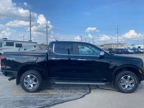 Used 2024 Ford Ranger Lariat w/ FX4 Off-Road Package AWD/4WD image 4