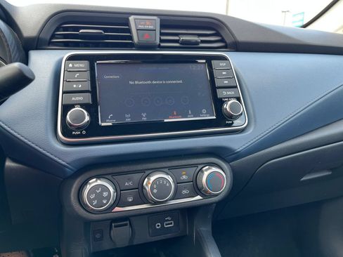 Used 2025 Nissan Versa SV FWD image 19