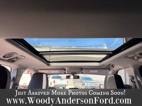 Used 2023 Ford Explorer Limited w/ Limited Technology Package image 13