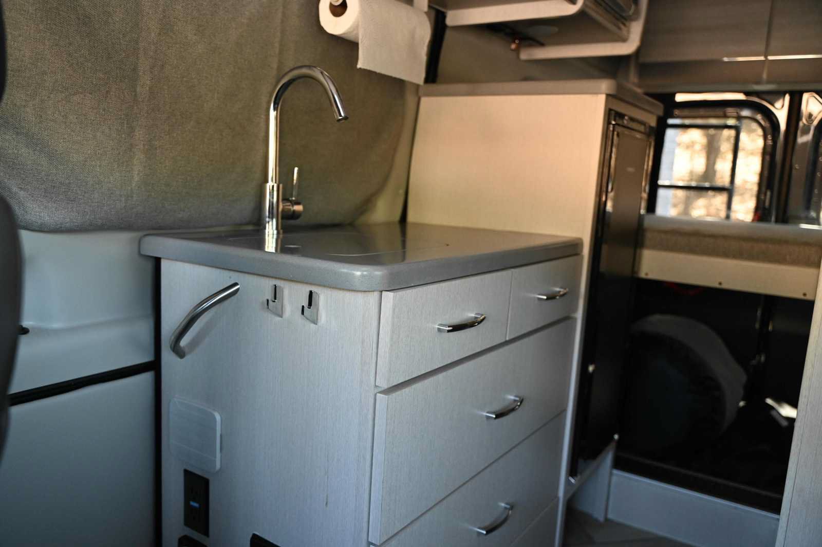 Used 2022 Mercedes-Benz Sprinter 2500 image 28