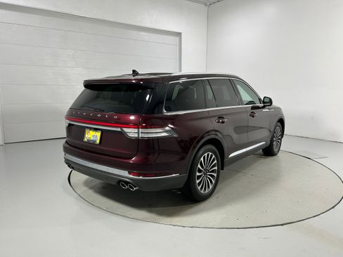 Used 2022 Lincoln Aviator Reserve w/ Elements Package Plus AWD/4WD image 38