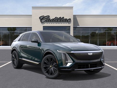 New 2026 Cadillac Lyriq Signature Luxury w/ LPO, Bronce Accent Package AWD/4WD image 9