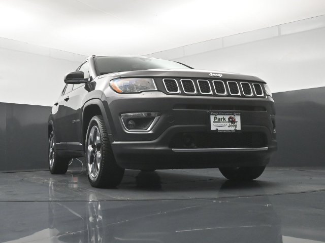 Used 2019 Jeep Compass Limited w/ Advanced Safety Group AWD/4WD image 19