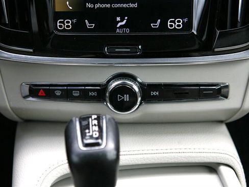 Used 2018 Volvo V90 T5 Cross Country w/ Plus Package image 25